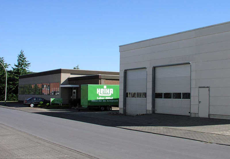 HEIKA Labor und Praxismöbel
