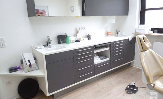 Möbel für Behandlungsräume 02